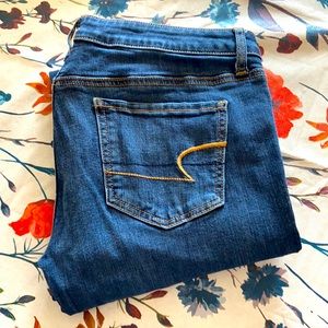 Women’s American Eagle Jeans